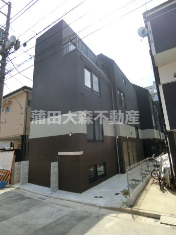 アピチェ池上の外観|2024年7月築　RC鉄筋コンクリート造地上3階地下1階建て
東京都大田区池上4丁目　東急池上線池上駅徒歩6分