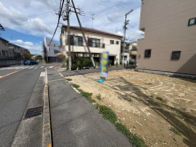 引野町１丁　新築一戸建の前面道路含む現地写真|４ＬＤＫのゆとりのあるお住まい！お子様のお部屋や趣味のお部屋もご用意いただけます♪