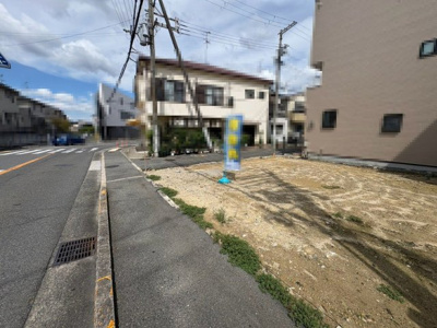 【前面道路含む現地写真】 | 引野町１丁　新築一戸建 | ４ＬＤＫのゆとりのあるお住まい！お子様のお部屋や趣味のお部屋もご用意いただけます♪