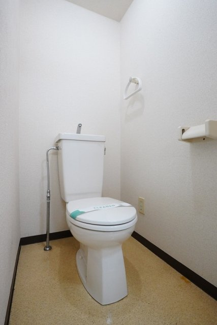 ウィズ末広のトイレ|落ち着いたトイレです