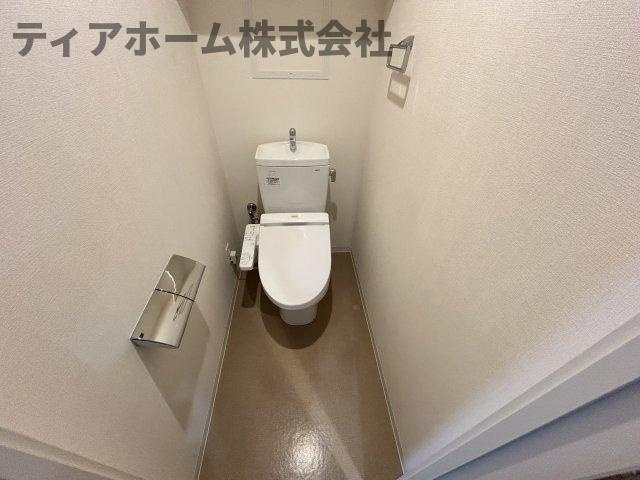 香芝市穴虫の賃貸マンションのトイレ
