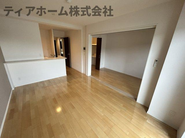 香芝市穴虫の賃貸マンションの居間・リビング
