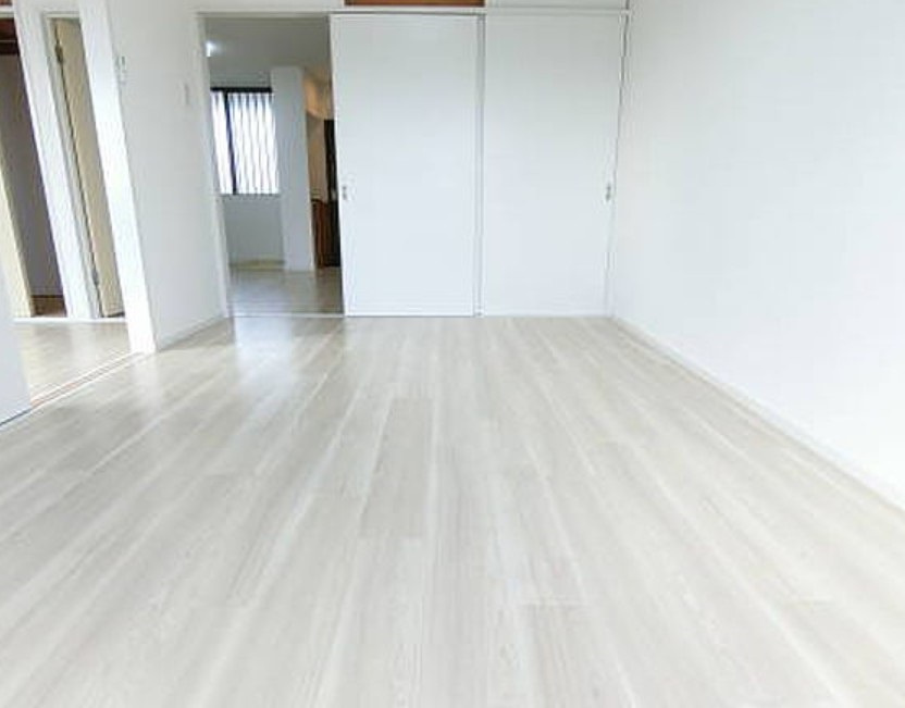 第一EYビルの内装