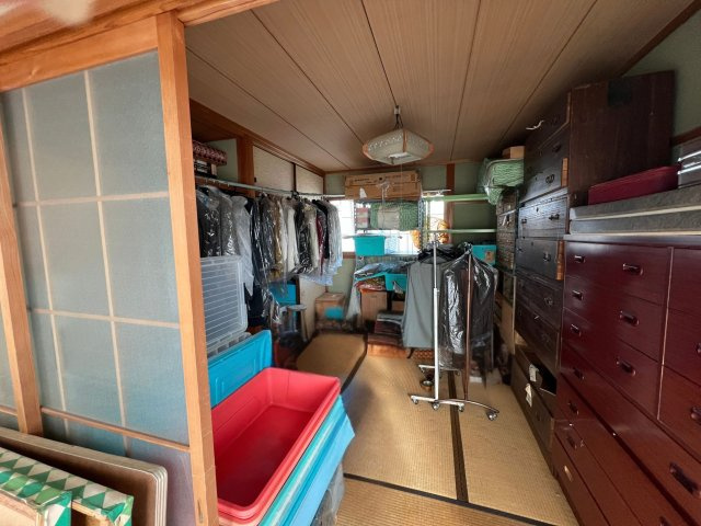 津山市小田中　中古住宅5DKの和室|２階和室