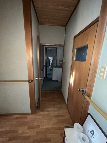 津山市小田中　中古住宅5DKのその他|廊下
