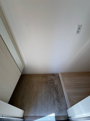 メゾン　エル　ブランシュの玄関