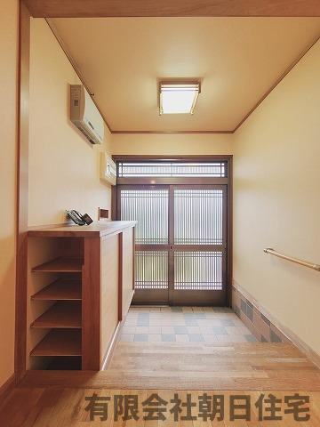 【玄関】 | 山代町平家中古戸建 | 落ち着いた玄関です