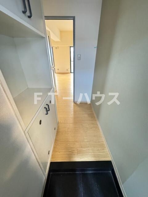 アンダルシア市川の玄関