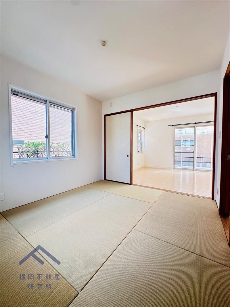 西区西の丘３丁目　戸建ての和室