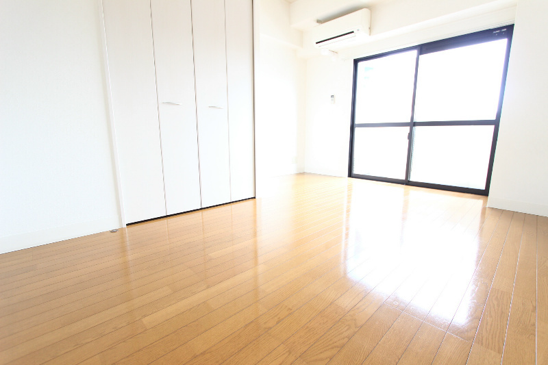 熊本市中央区桜町の賃貸マンションの居間・リビング