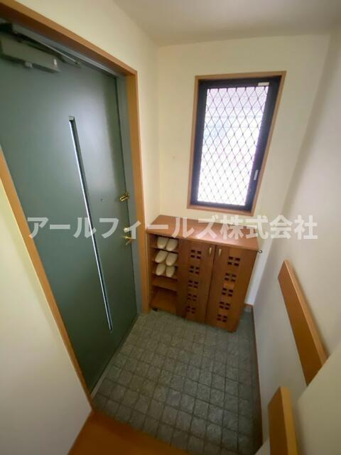 鎌ケ谷グリーンヒルズの玄関