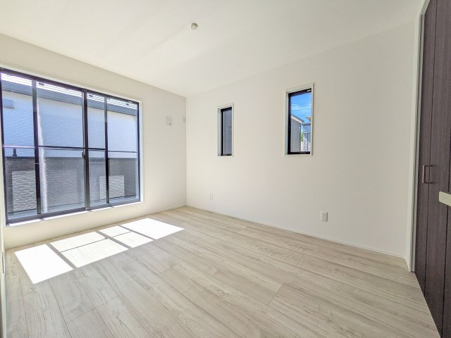 八王子市　丸山町　新築一戸建ての子供部屋|～2階6.0帖の洋室　2面採光で明るく風通しの良いお部屋です～