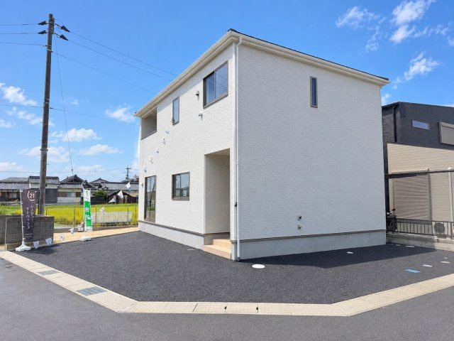 岩出市中島　新築戸建の外観