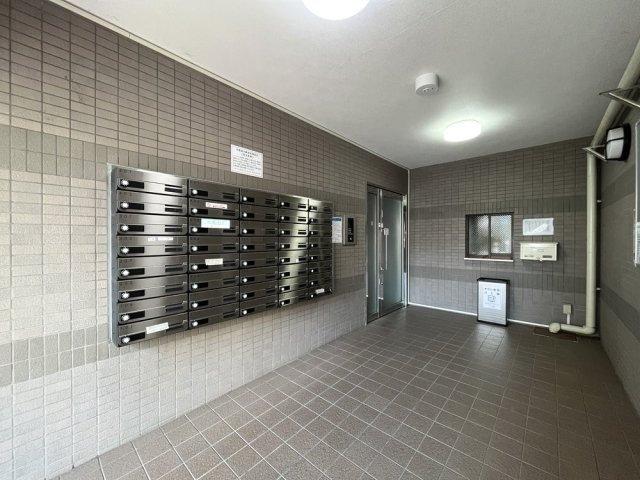 スカイコート阿佐ヶ谷第２のエントランス|毎日通るエントランスはこのようになっています