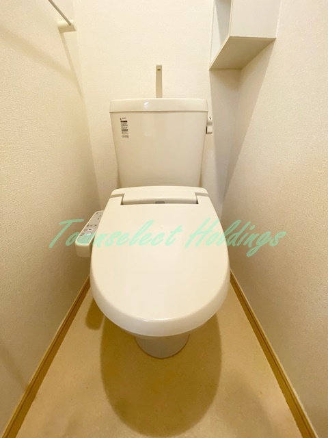 鎌倉市西鎌倉１丁目のアパートのトイレ