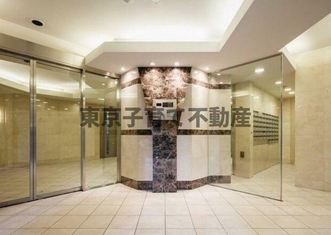コンフォリア文京白山のロビー