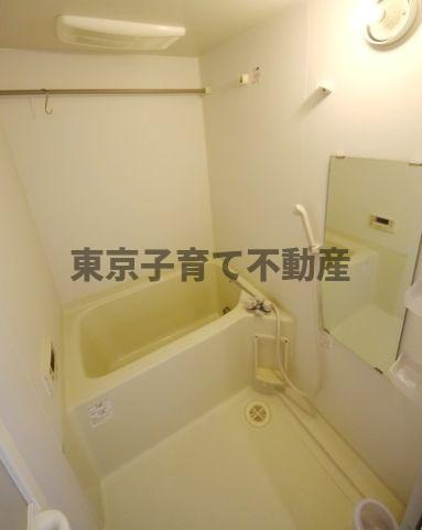 コンフォリア文京白山の浴室