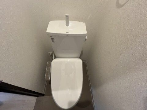 ジーメゾン上尾上のトイレ
