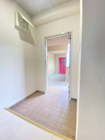 アフィデ古川の玄関