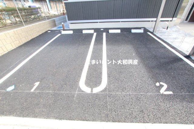 サフィールの駐車場