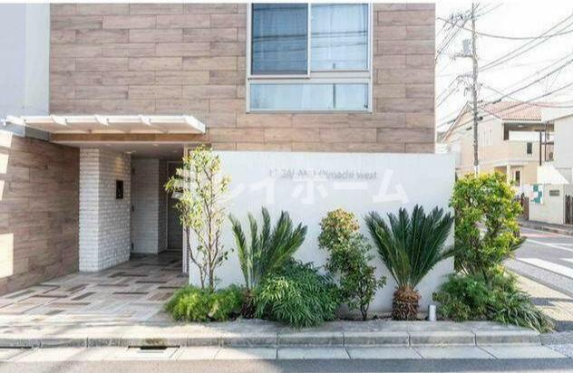 ＬＥＧＡＬＡＮＤ大井町ｗｅｓｔのエントランス