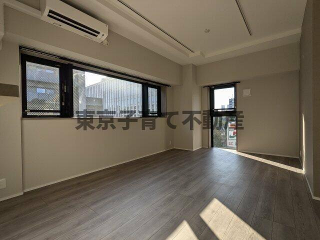 ラチューン文京小石川の居間・リビング