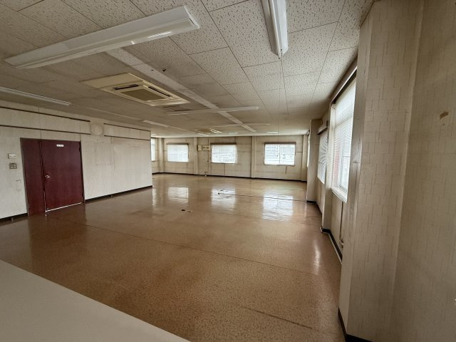 前橋市天川原町　事務所・倉庫の洋室|事務所
