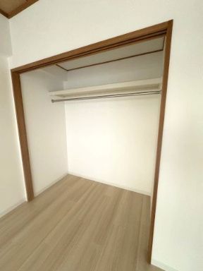 横浜市西区中央１丁目の賃貸マンションの収納