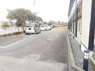 【駐車場】 | レオパレス沼崎 | 画像10