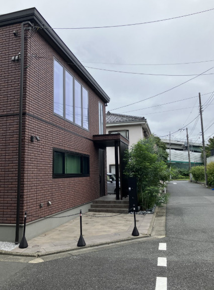 大泉町5丁目戸建　セキスイハイム一戸建のエントランス