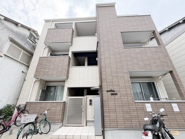 ALEGRIA尼崎西本町の外観