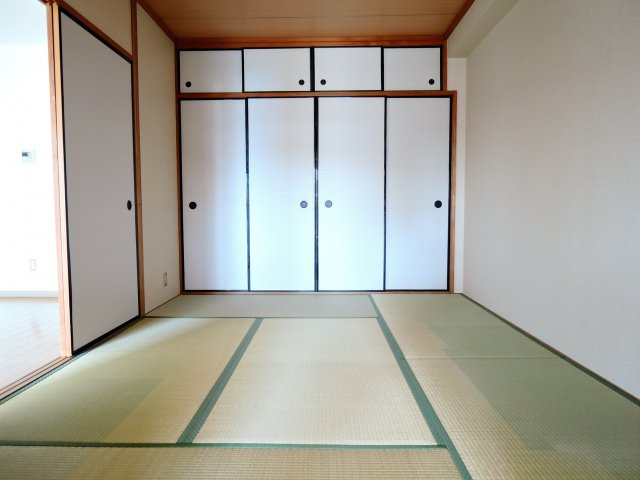 アヴァンセ高槻の収納