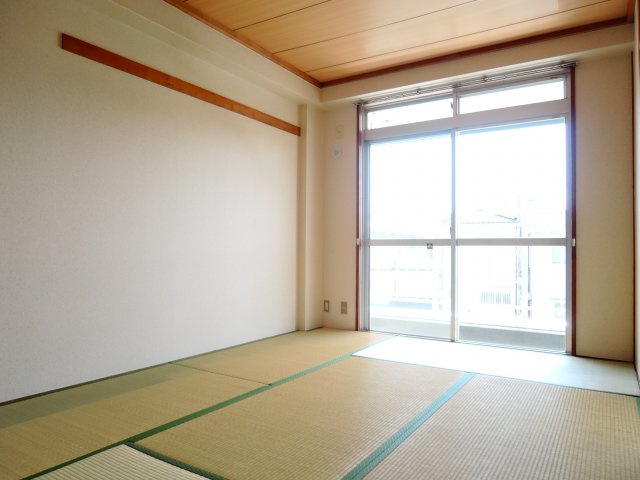 アヴァンセ高槻の寝室