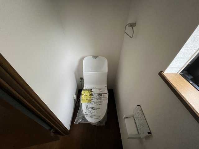 城南５丁目貸家１号室のトイレ|ゆったりとした空間のトイレです