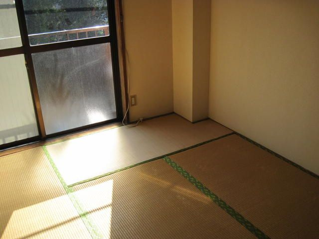 平沢ハイツの和室