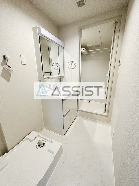 room　OOSAKIの洗面所