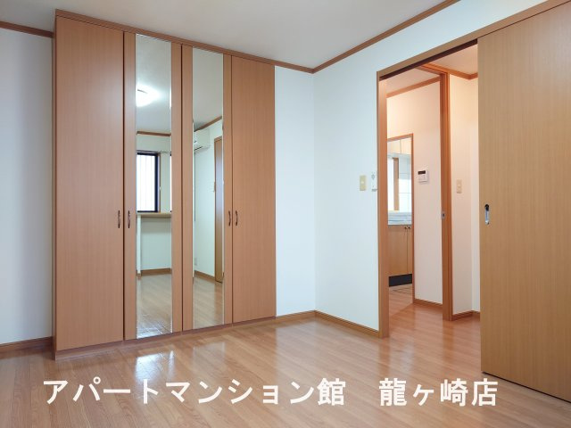 レジデンス壱番館の寝室