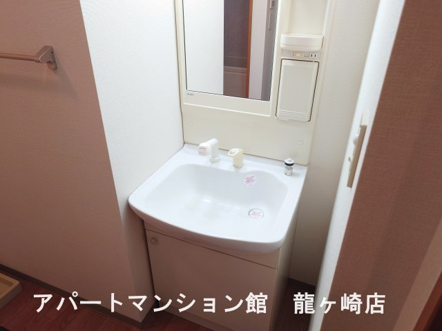 レジデンス壱番館の独立洗面台