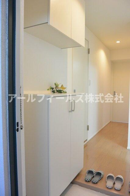 小泉マンションの玄関|※別号室の写真です。