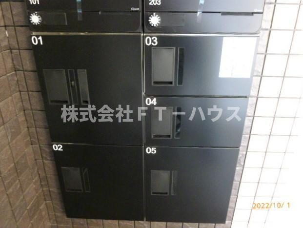 ｄｅｎ　ｄｏｕｃｅ　デンドゥースの駐車場