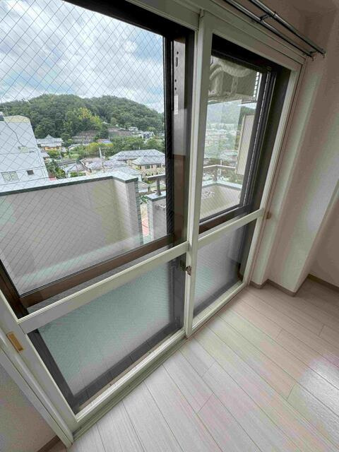 稲城市大丸の賃貸マンションのセキュリティ|二重サッシ