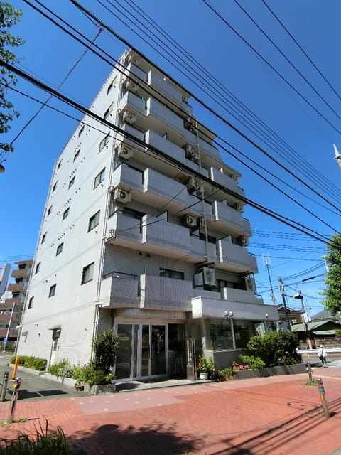 稲城市大丸の賃貸マンションの外観