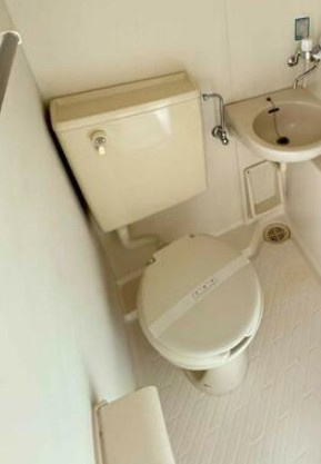 稲城市大丸の賃貸マンションのトイレ