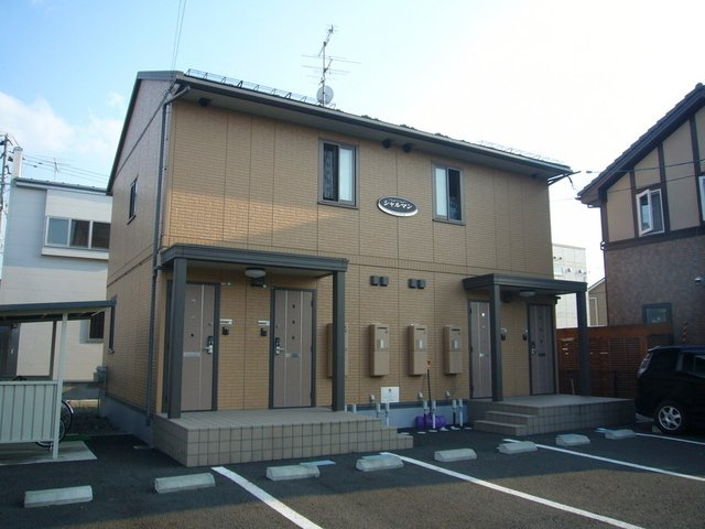 シャルマンの外観