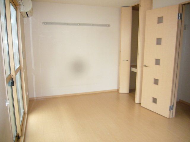 シャルマンのその他