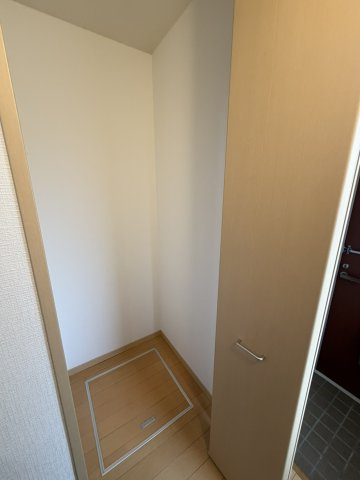 シャーメゾン八多A棟の収納