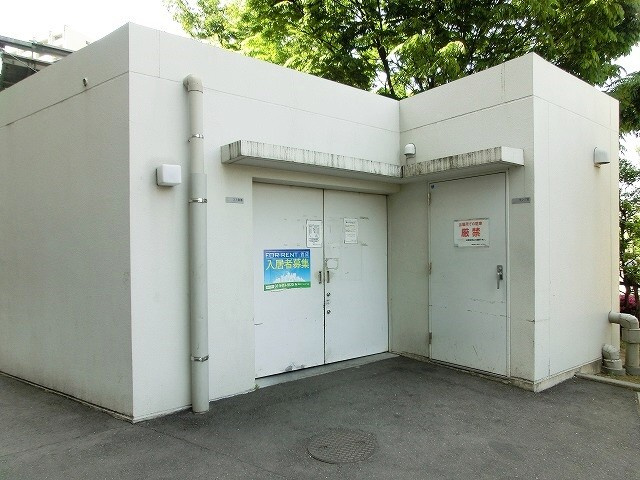 RESIDIA南千住の設備|24時間利用可能なごみ置場です