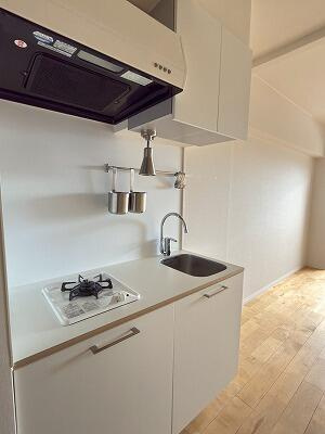 稲城市東長沼の賃貸マンションのキッチン