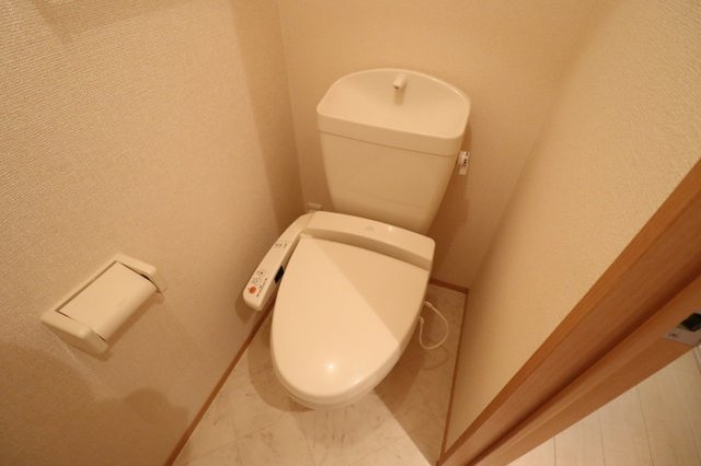 熊本市西区二本木１丁目のアパートのトイレ