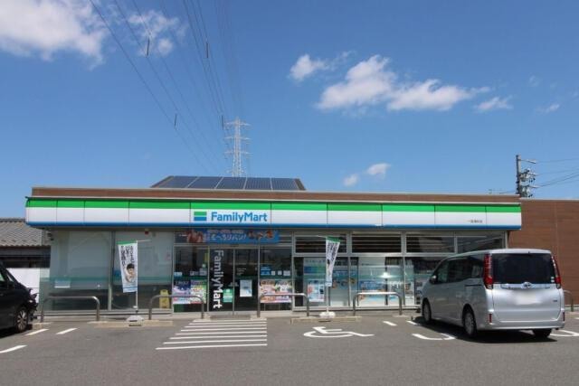 仲介手数料無料）一宮市浅井町大日比野１棟／１期１号棟の周辺|ファミリーマート一宮…まで260m
